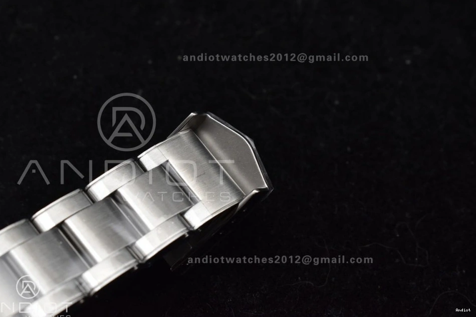 On Bracelet Bay 39MM Heritage Best ZF Black 1:1 Edition V5 A2824 Bezel SS Black 1106